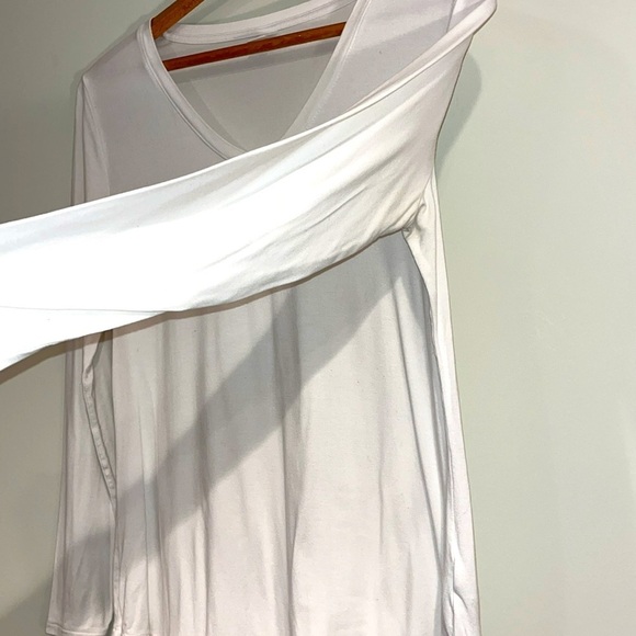 OLD NAVY Luxe Long Sleeve V-Neck Shirt White Basic Classic Women’s Small - Picture 4 of 6